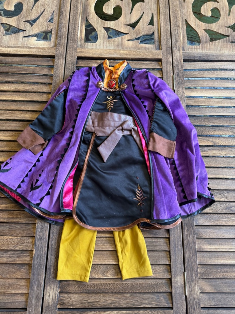 Disney Boutique Purple & Black Frozen Anna 3-Piece Costume With Cape Girls 3T